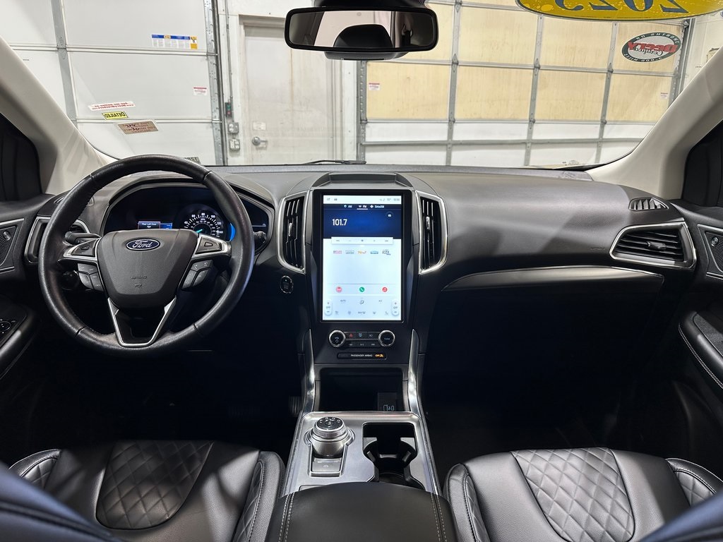 2023 Ford Edge Titanium photo 22