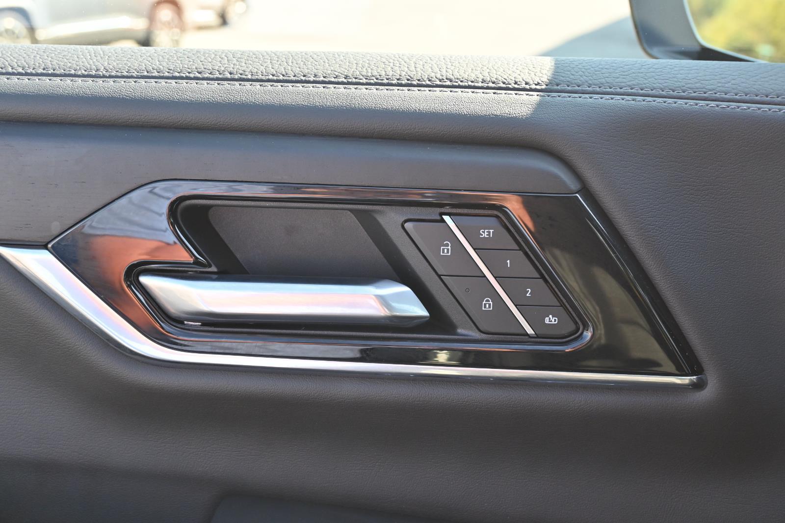 2025 Gmc Yukon XL Denali photo 13
