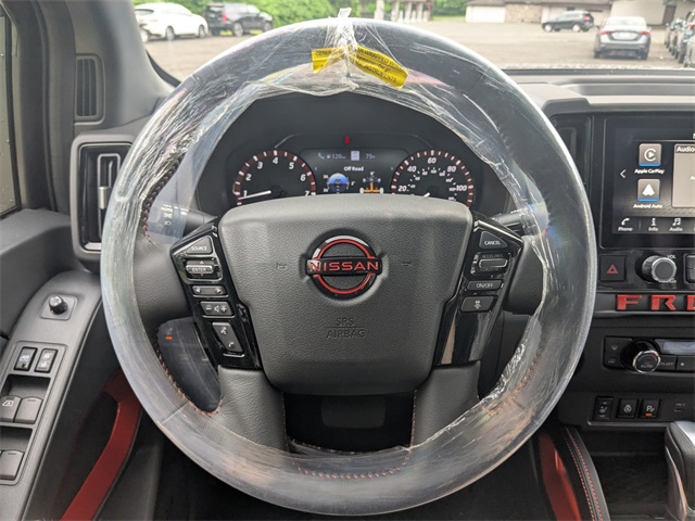 2025 Nissan Frontier PRO-4X photo 11