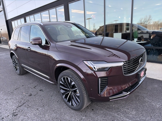 2026 Volvo XC90 Plus's photo