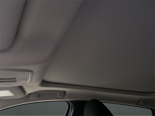 2025 Nissan Kicks SV photo 18