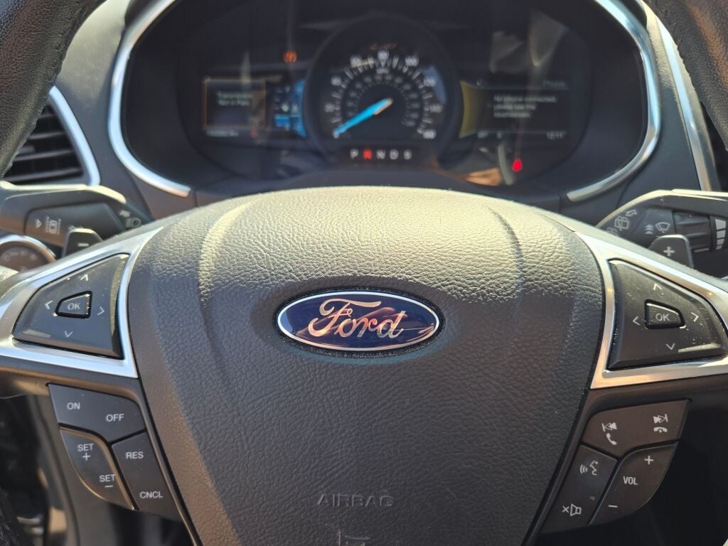 2015 Ford Edge Sport photo 26