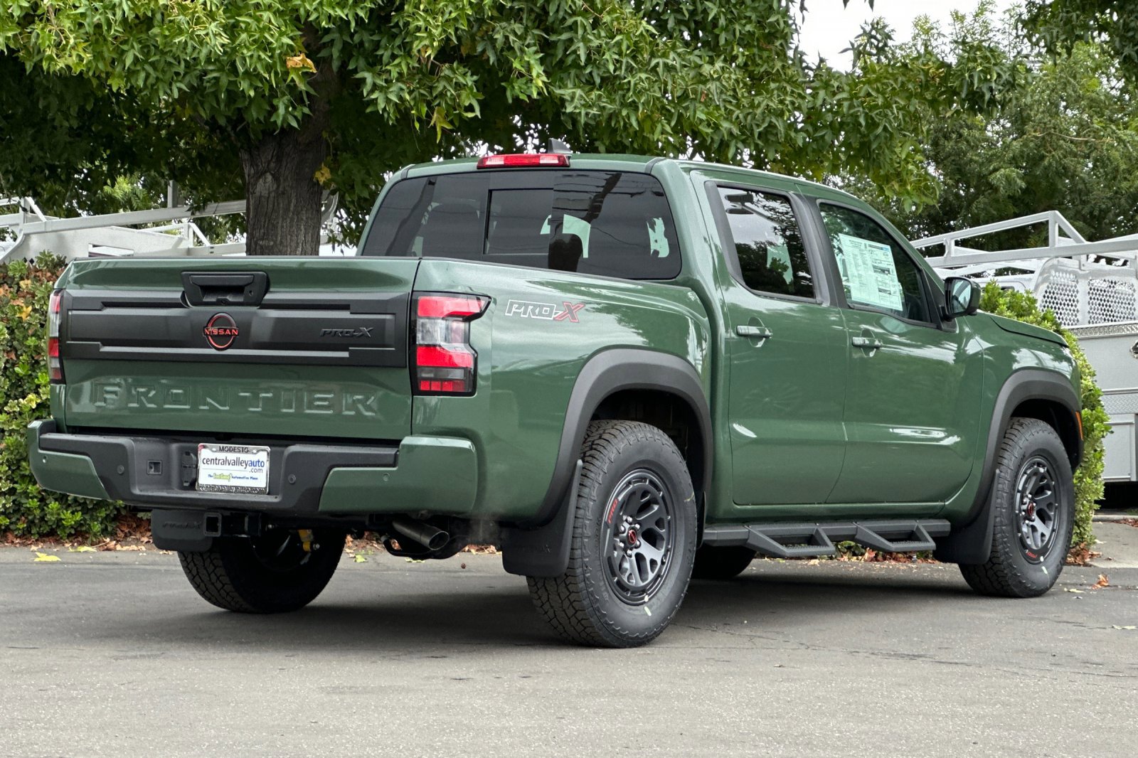 2026 Nissan Frontier PRO-X photo 4