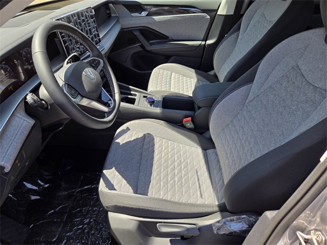 2025 Volkswagen Tiguan S photo 5