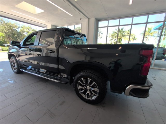 2022 Chevrolet Silverado 1500 LT photo 12