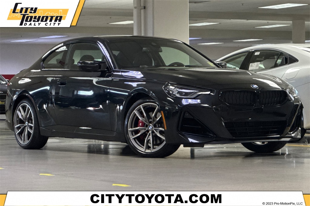 2024 BMW 2 Series M240i's photo