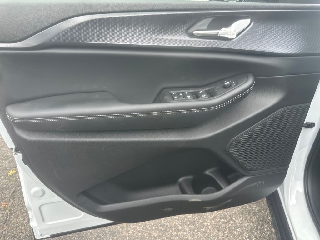 2025 Jeep Grand Cherokee Altitude X photo 6