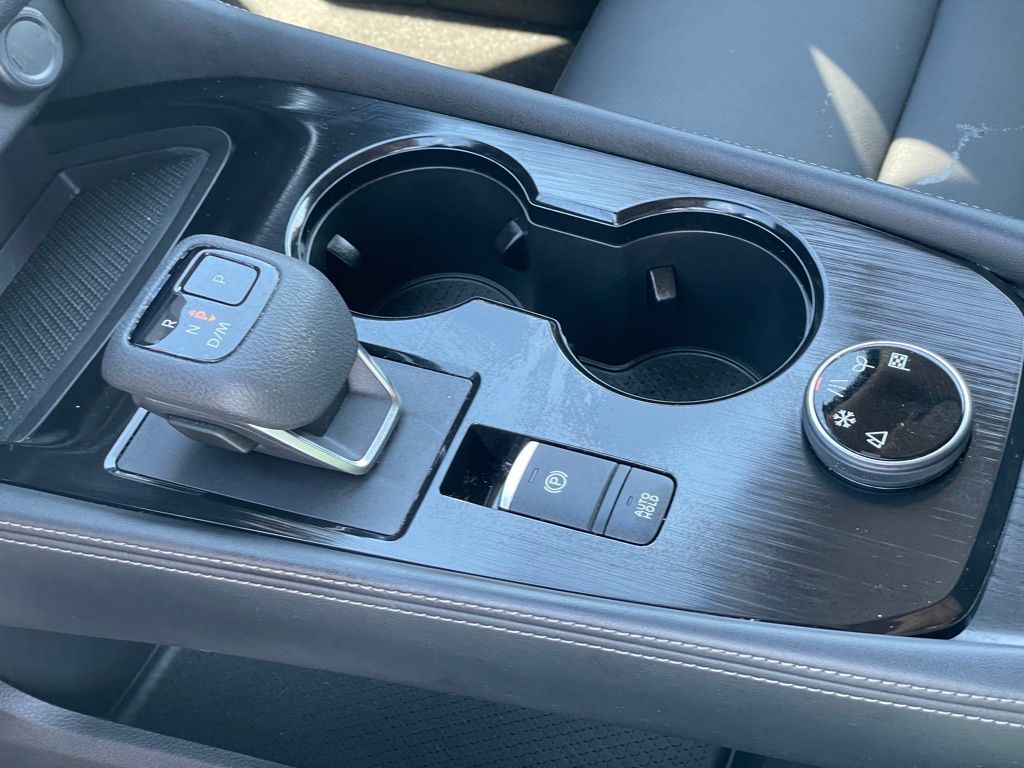 2023 Nissan Rogue SL photo 19