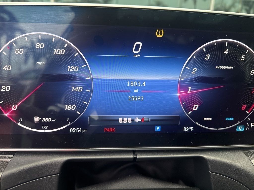 2023 Mercedes Benz C 300 photo 2