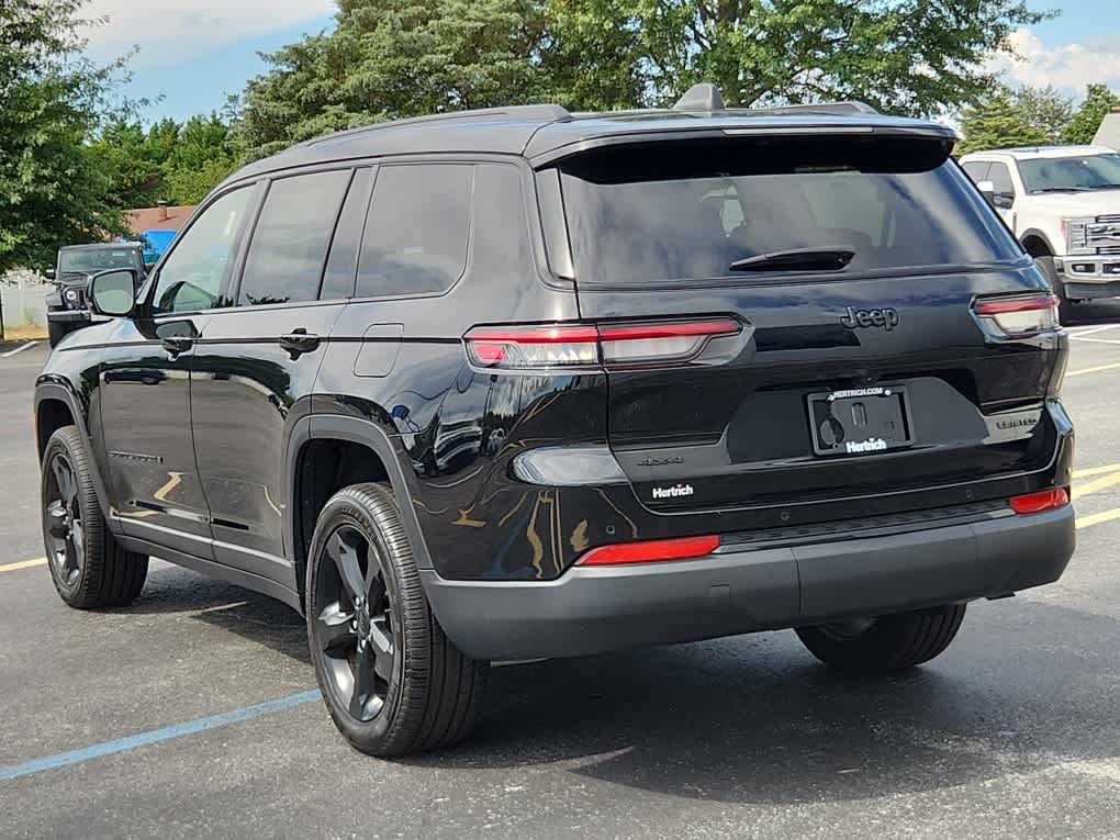 2024 Jeep Grand Cherokee Limited photo 4