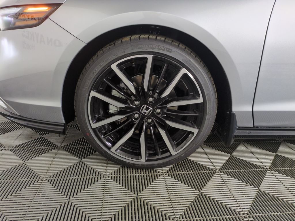 2025 Honda Accord Hybrid Touring photo 22