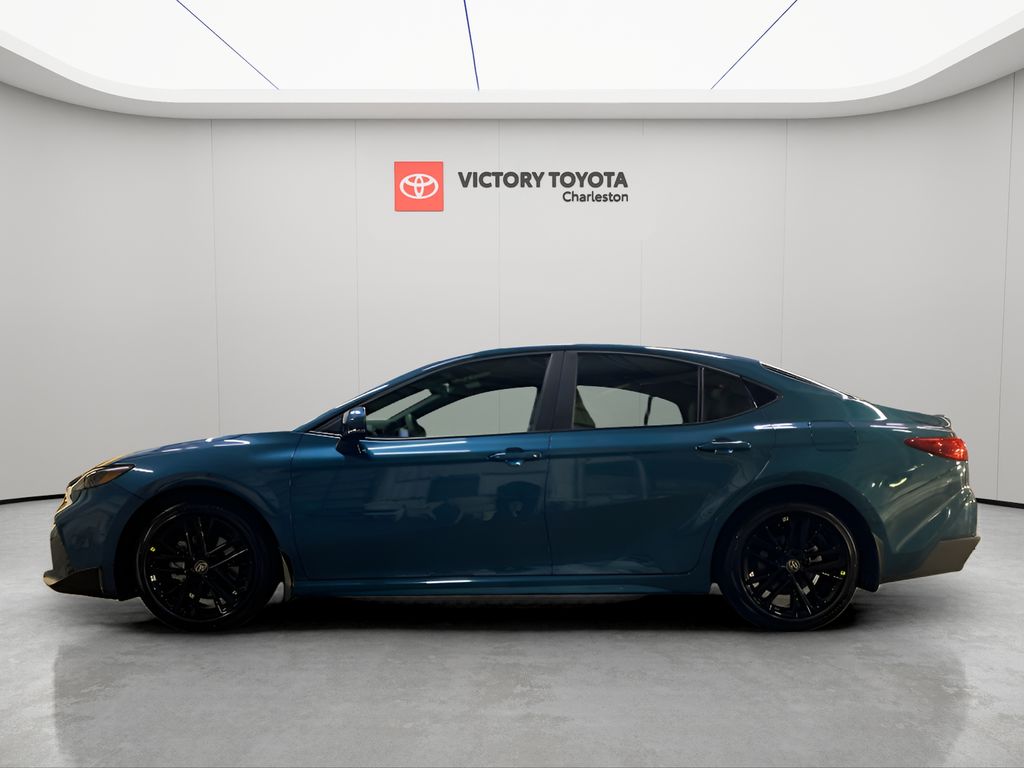 2026 Toyota Camry SE photo 2