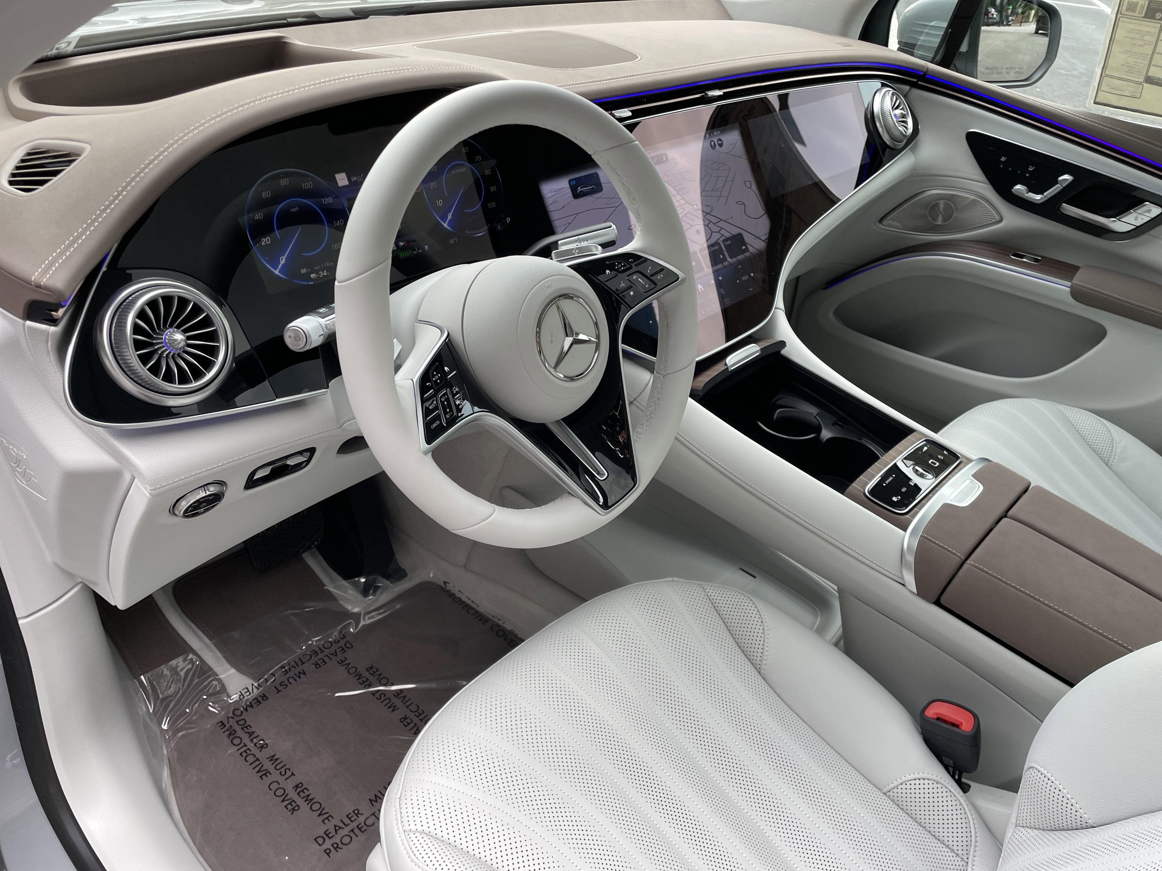 2026 Mercedes Benz EQS SUV 450 4MATIC photo 3