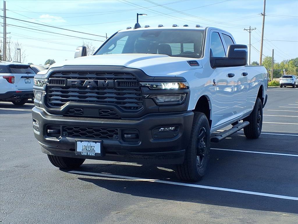 2025 Ram 3500 Tradesman photo 2