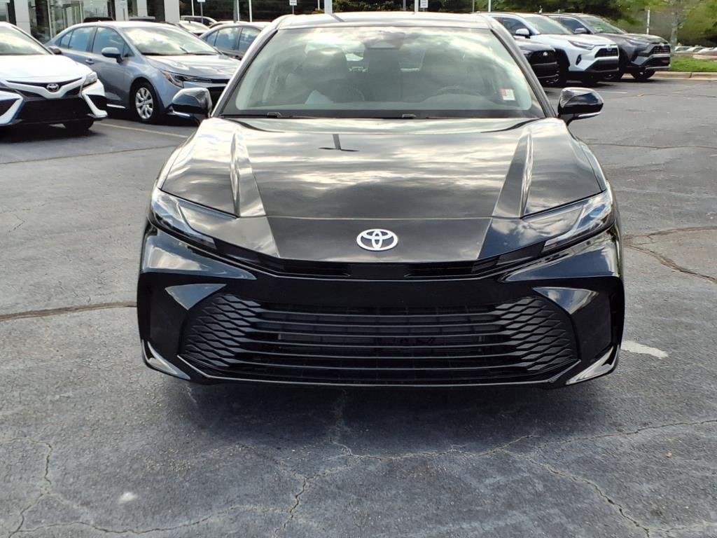 2025 Toyota Camry LE photo 9