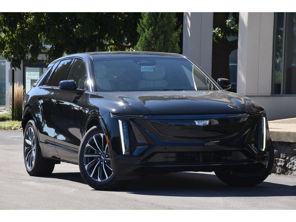 2026 Cadillac LYRIQ Sport's photo