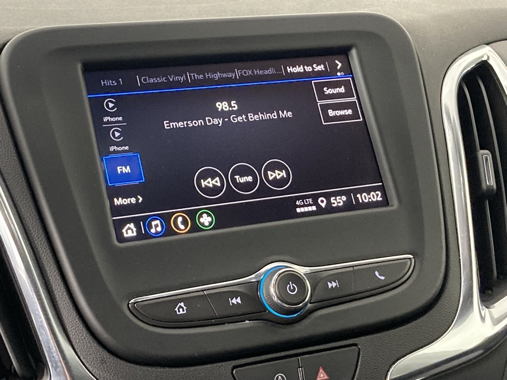 2024 Chevrolet Equinox LT photo 3