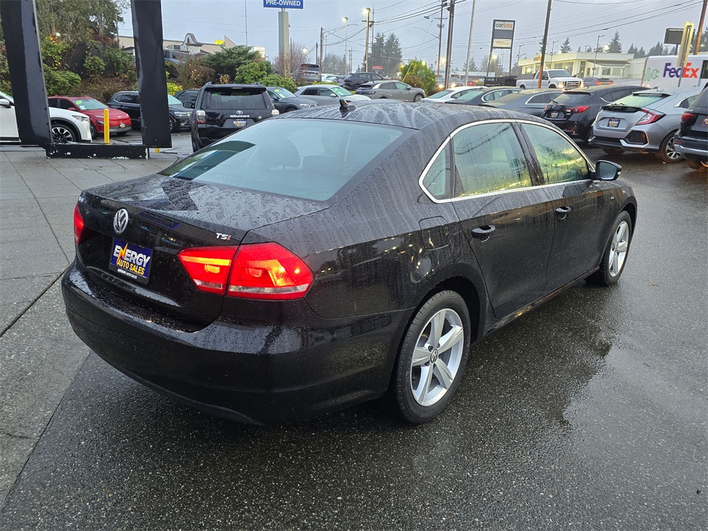 2015 Volkswagen Passat Limited photo 2