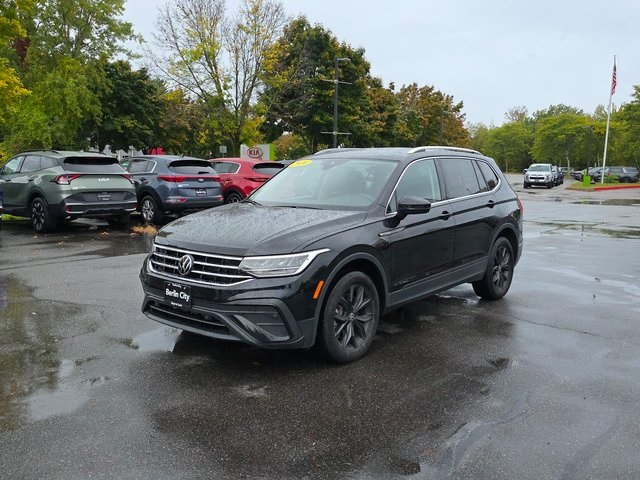 2024 Volkswagen Tiguan SE Wolfsburg Edition photo 3