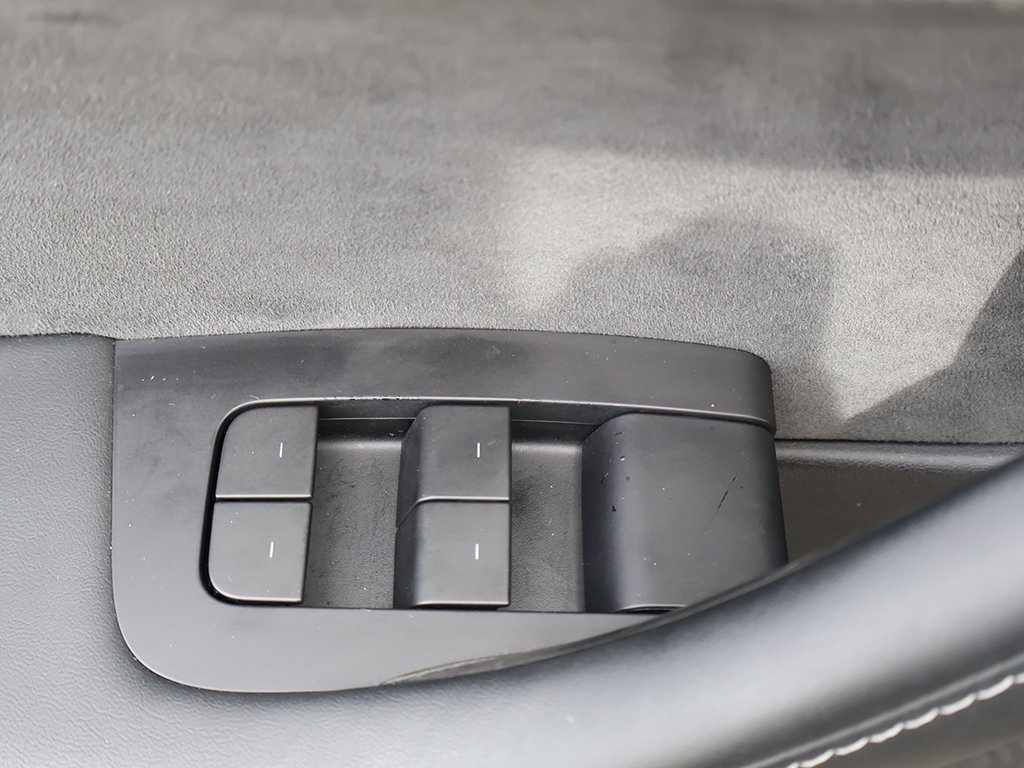 2022 Tesla Model Y Performance photo 39