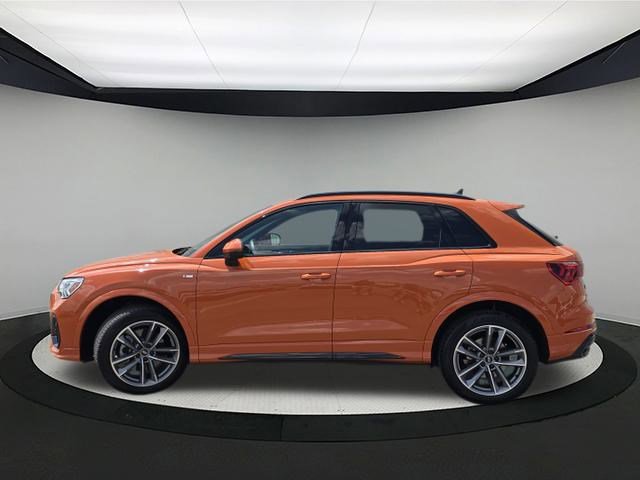 2022 Audi Q3 S line Premium Plus photo 2