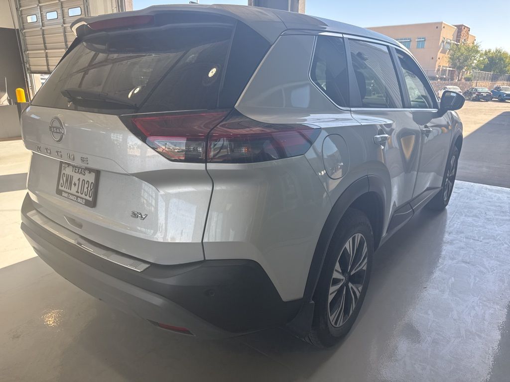 2023 Nissan Rogue SV photo 4