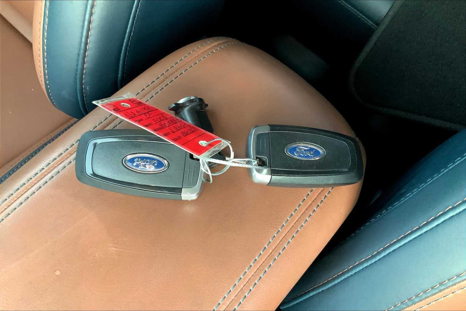 2022 Ford Maverick Lariat photo 13