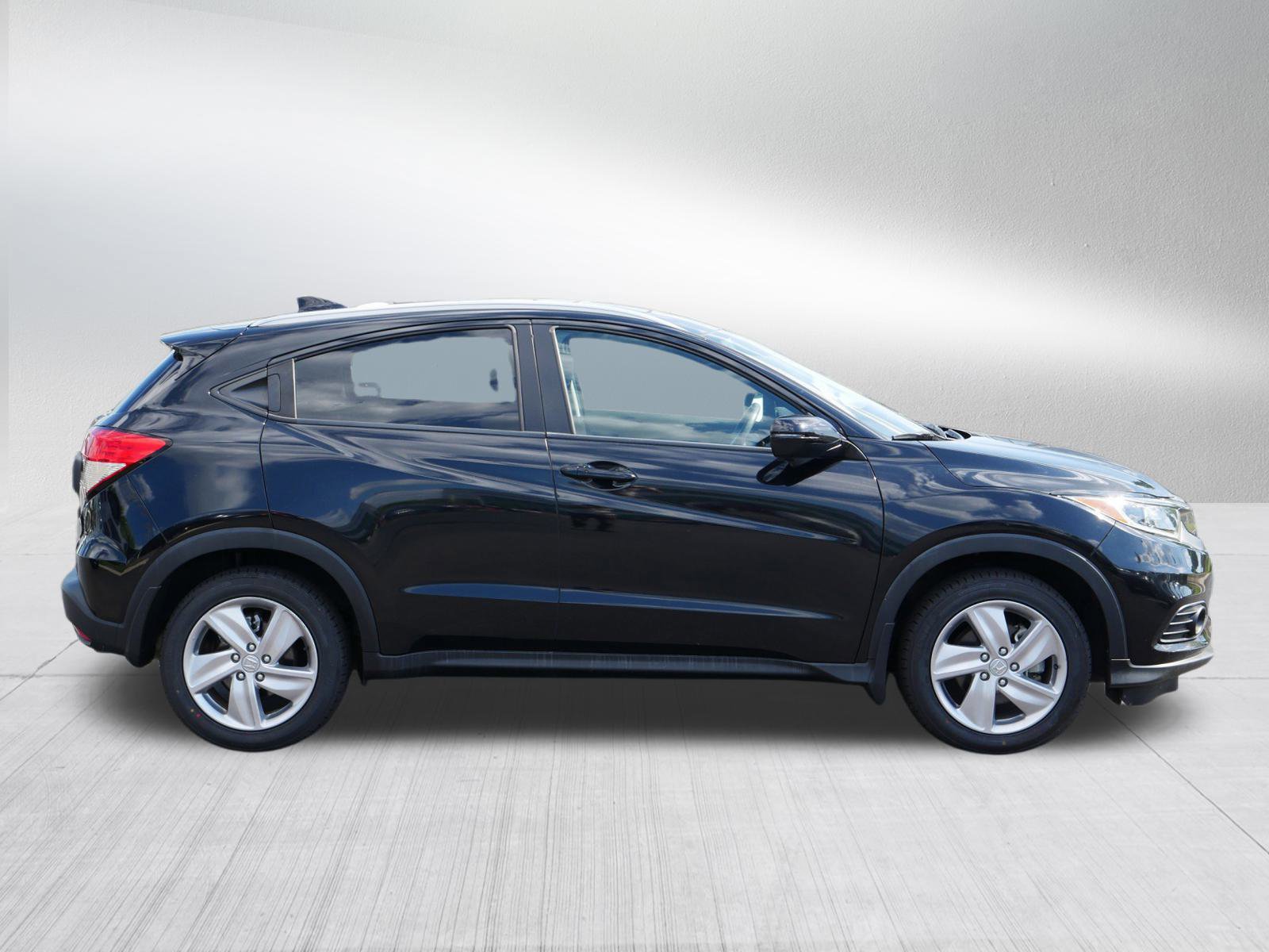 Used 2020 Honda HR-V EX with VIN 3CZRU6H5XLM721033 for sale in Bloomington, Minnesota
