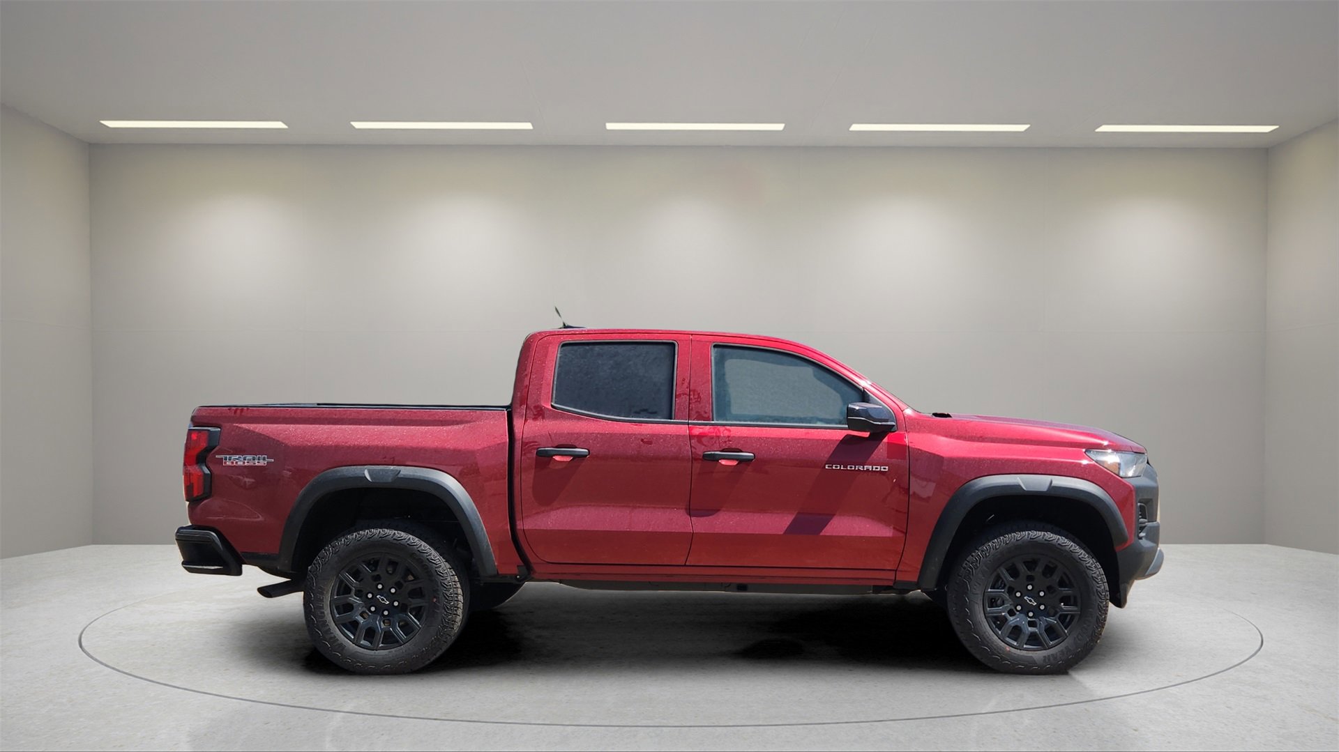2026 Chevrolet Colorado Trail Boss photo 2