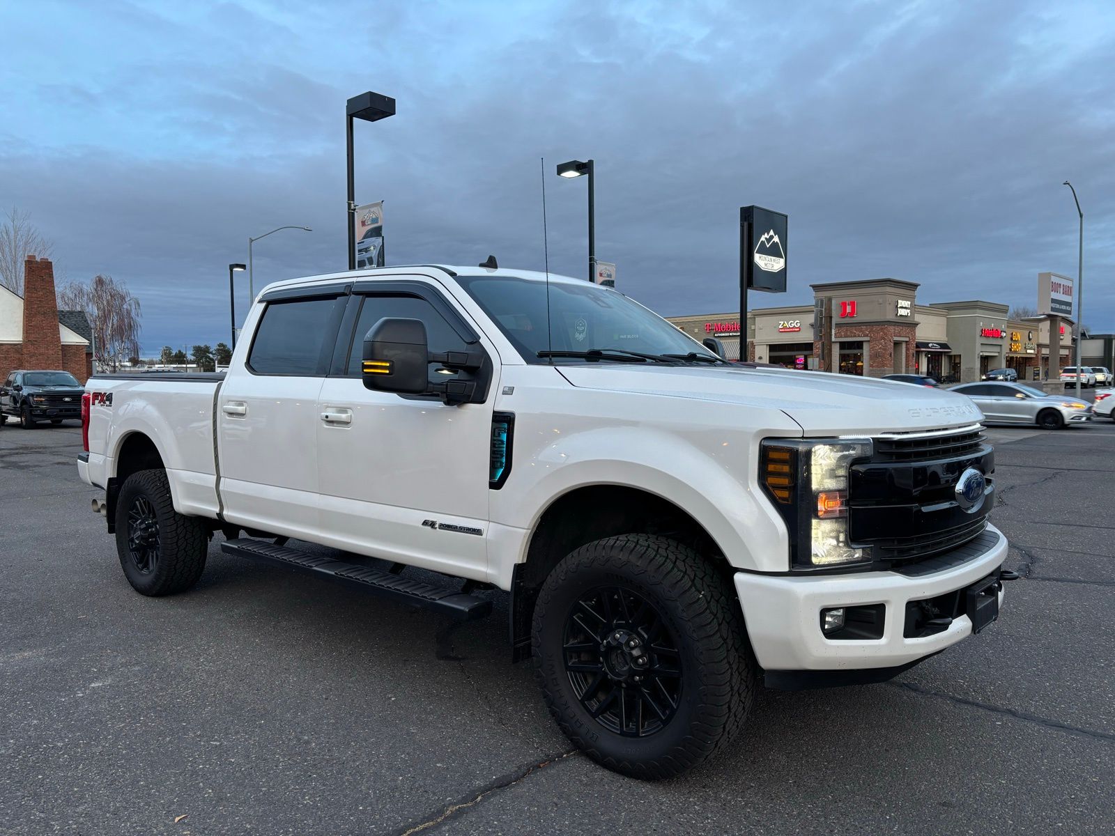 2019 Ford F-250 Super Duty Lariat's photo