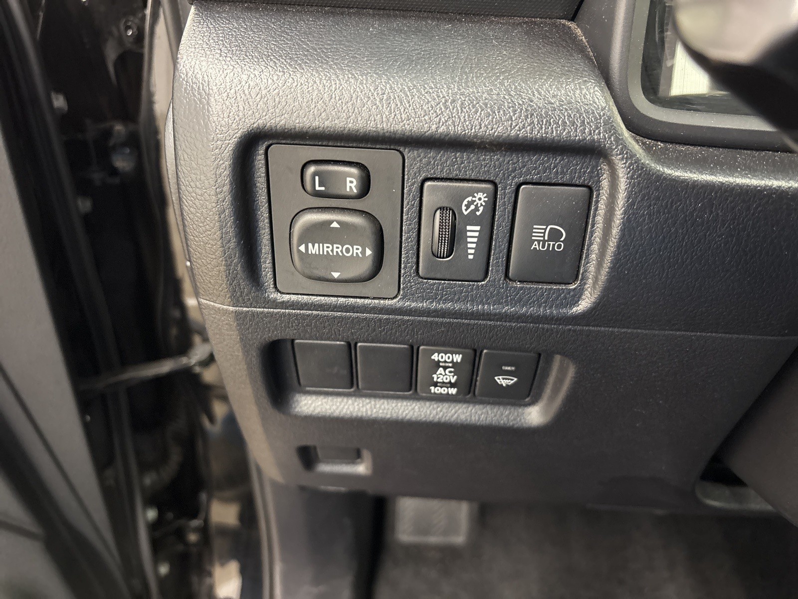 2024 Toyota 4Runner SR5 photo 9