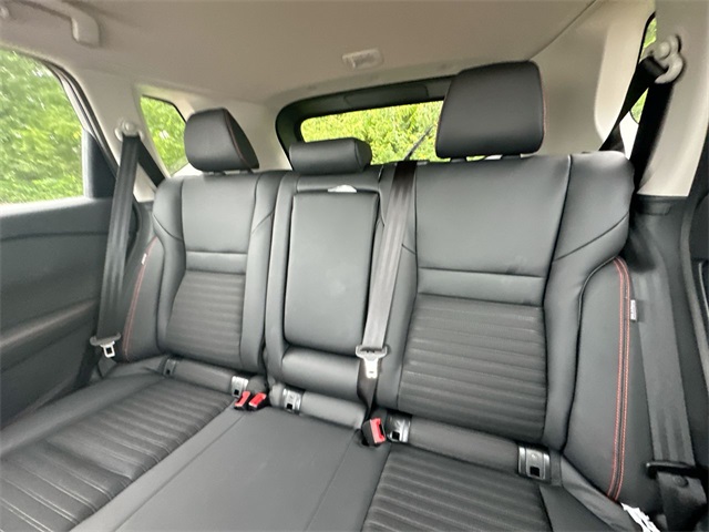 2025 Nissan Rogue SV photo 26