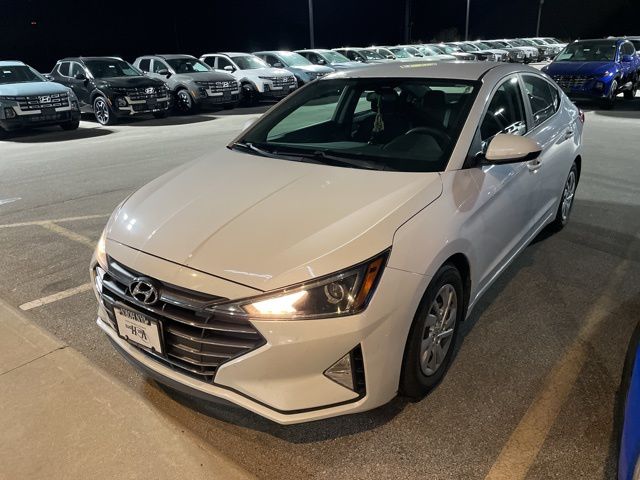 2019 Hyundai Elantra SE photo 3
