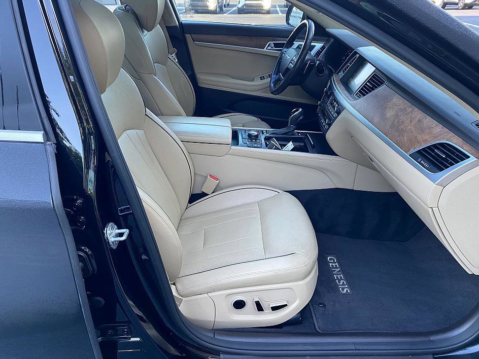 2017 Genesis G80 Ultimate photo 13