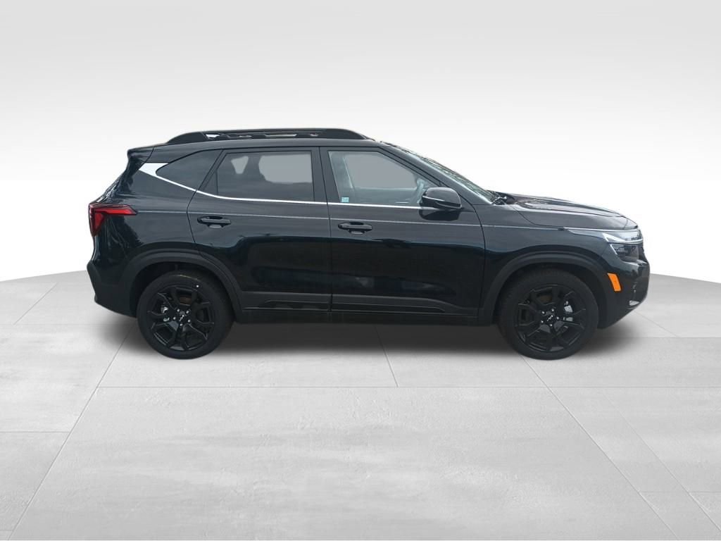 2024 Kia Seltos X-Line photo 3
