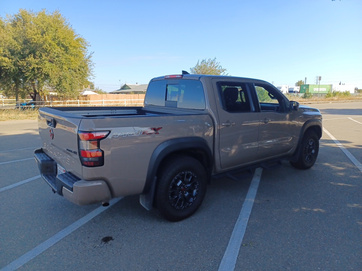 2024 Nissan Frontier PRO-4X photo 3