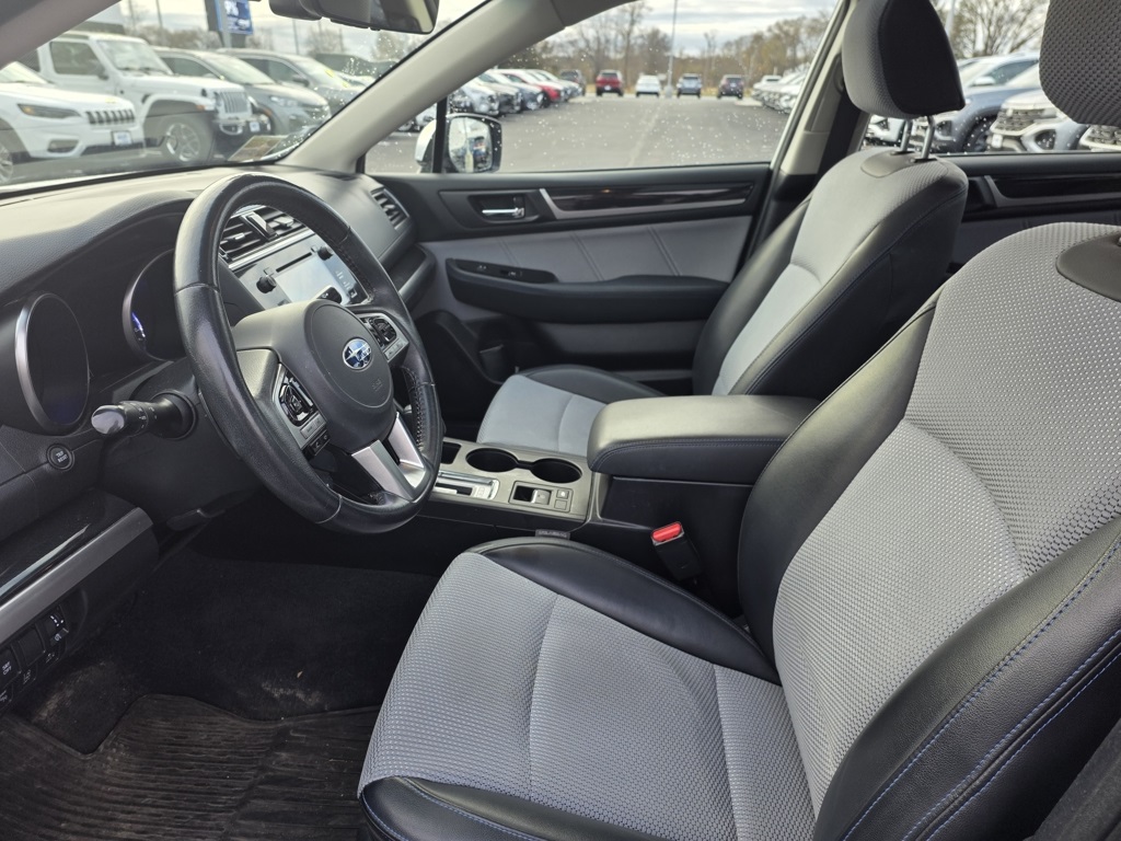 2017 Subaru Legacy 2.5i photo 3