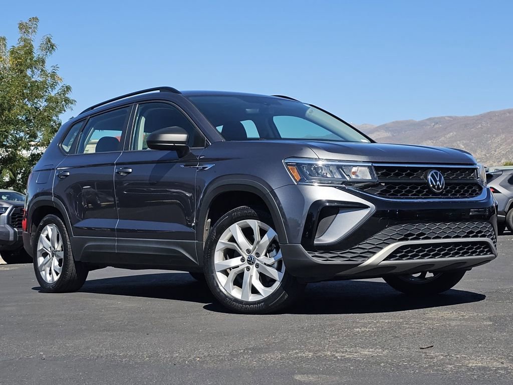 2023 Volkswagen Taos S photo 2