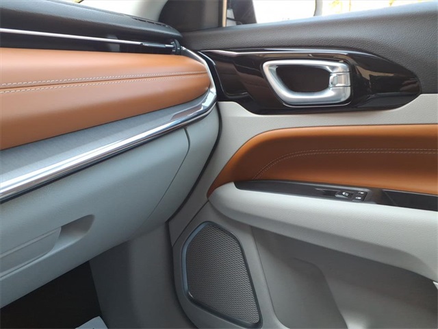 2022 Jeep Compass Limited photo 17