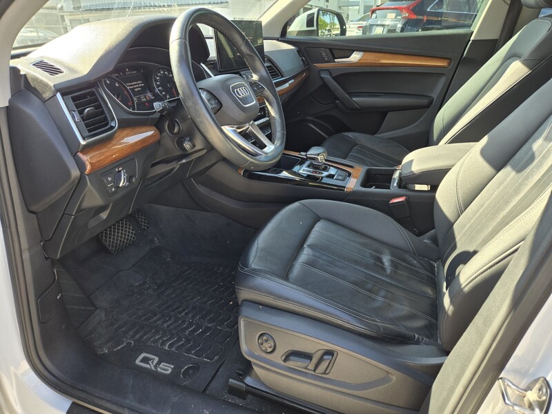 2021 Audi Q5 Premium 45 TFSI photo 9