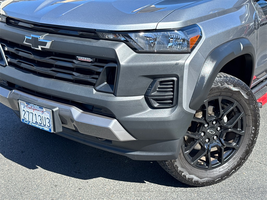 2023 Chevrolet Colorado Trail Boss photo 3