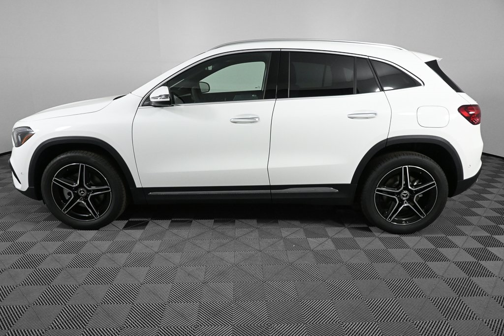 2026 Mercedes Benz GLA 250 photo 3
