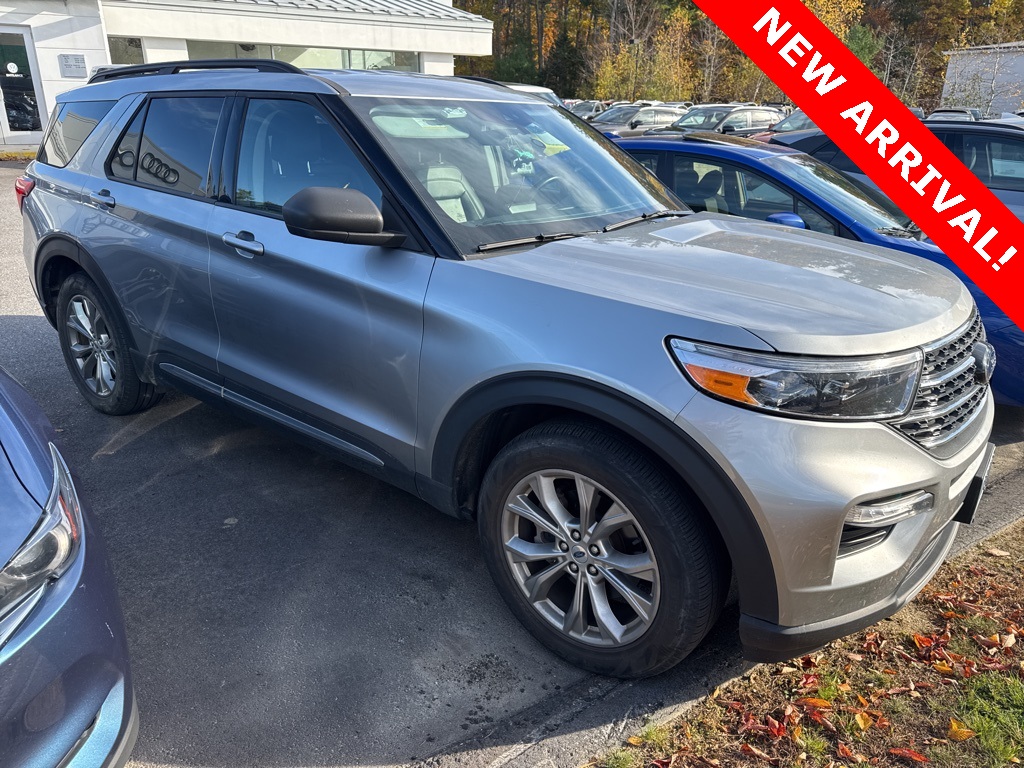 2023 Ford Explorer XLT photo 3