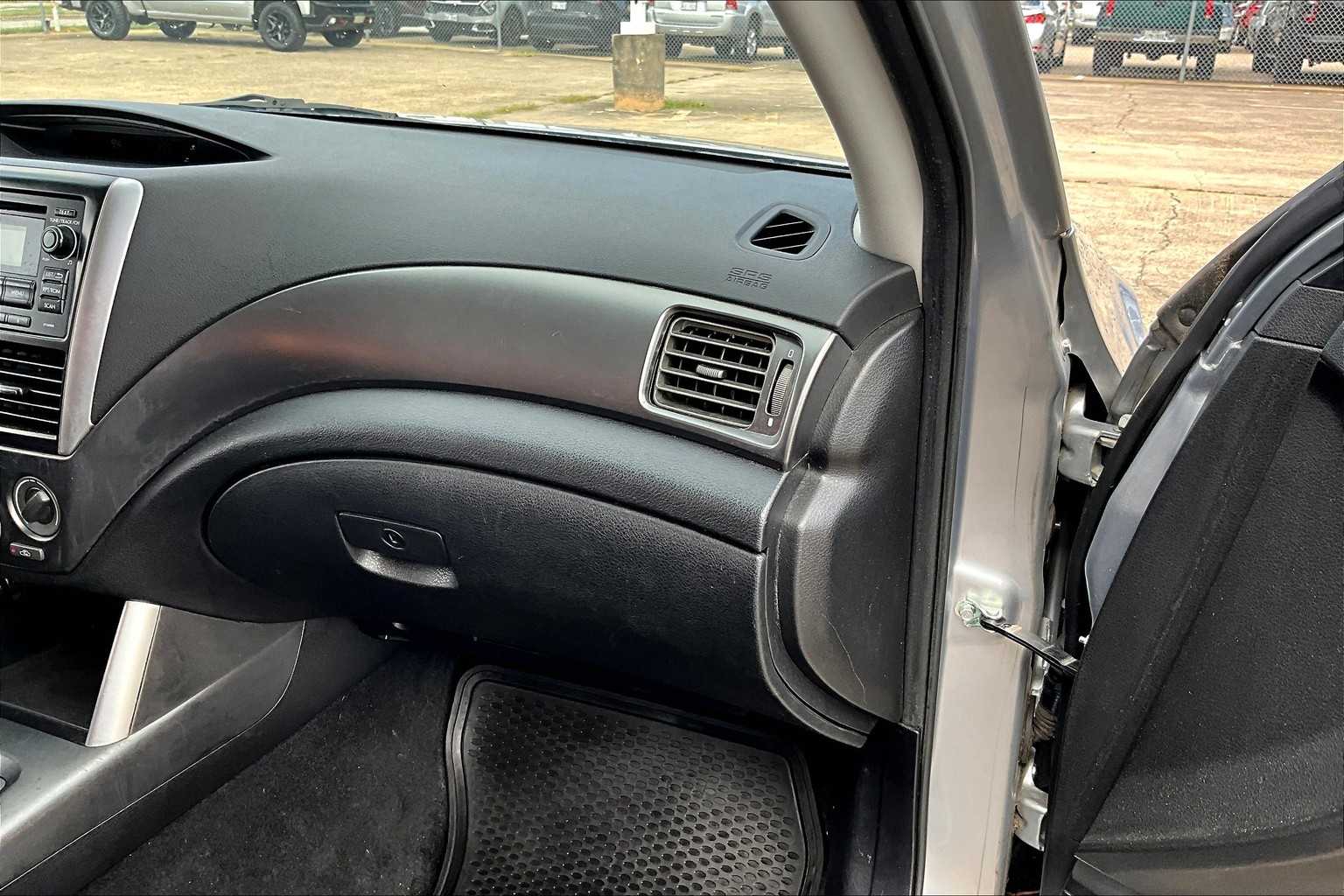 2013 Subaru Forester 2.5X photo 15
