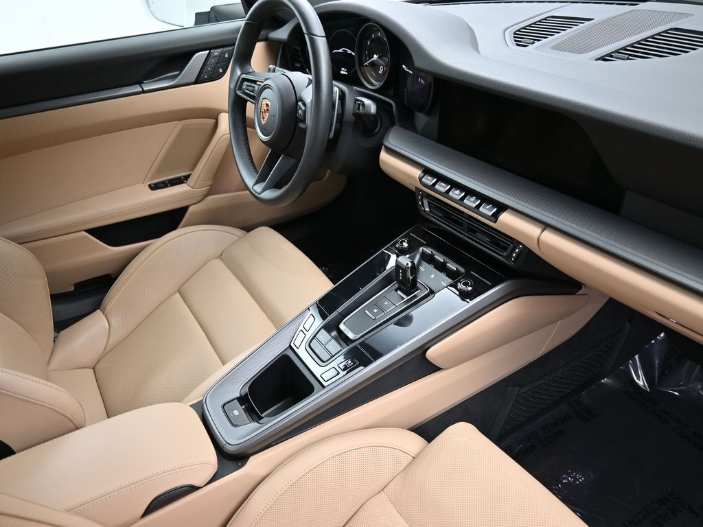 2024 Porsche 911 Coupe photo 9