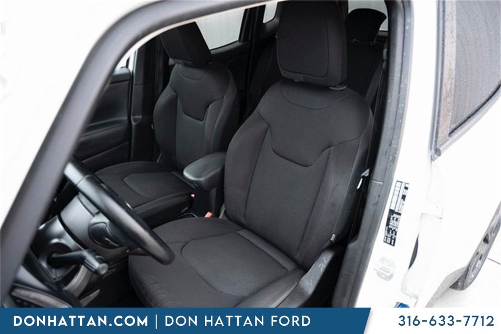 2019 Jeep Renegade Latitude photo 4