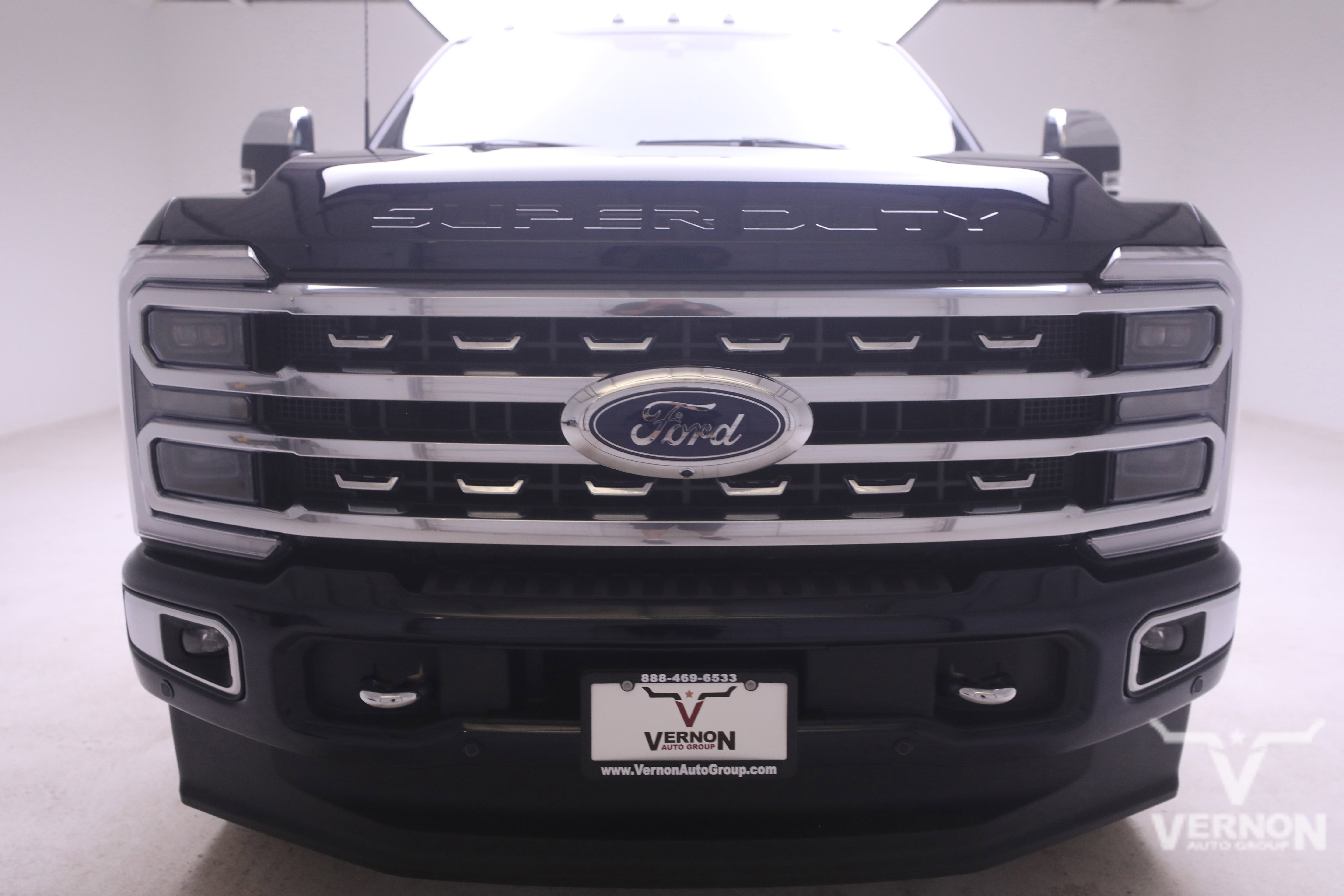 2024 Ford F-350 Platinum photo 2