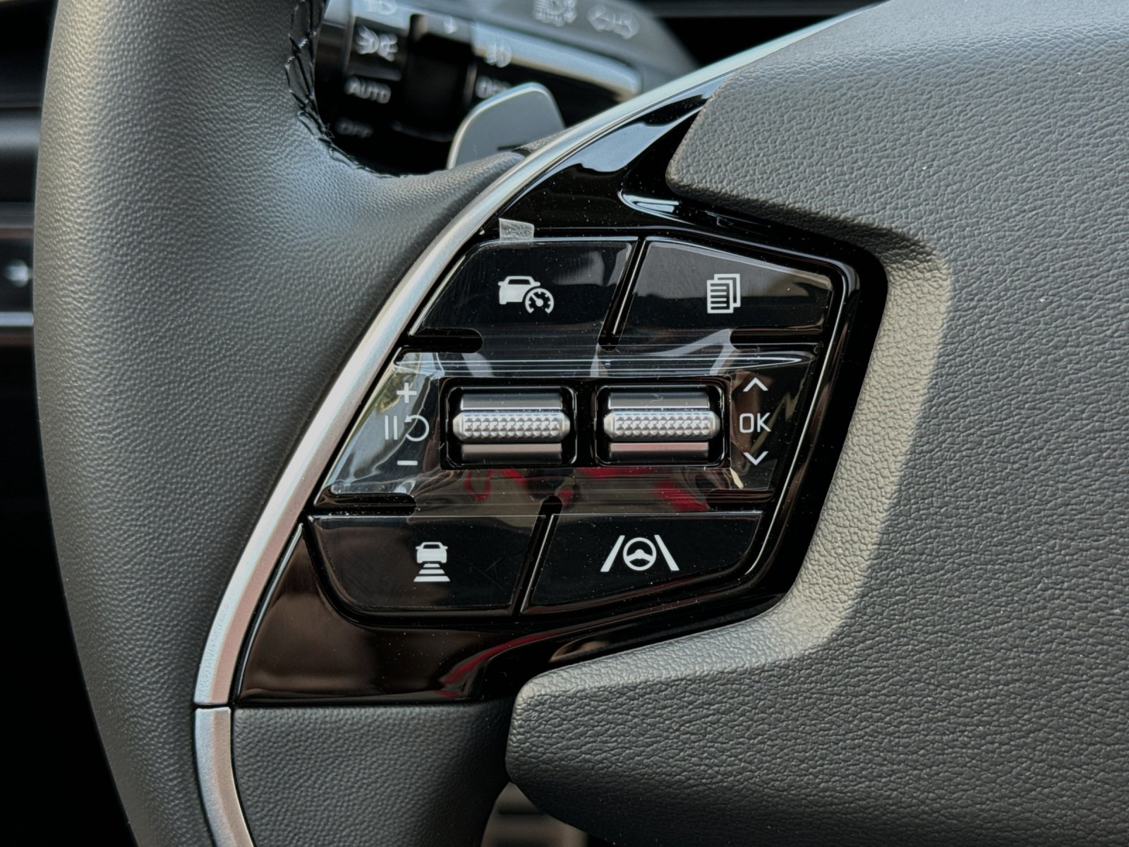 2024 Kia Niro EX Touring photo 24