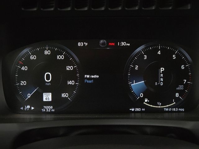 2020 Volvo XC90 T6 Momentum photo 22