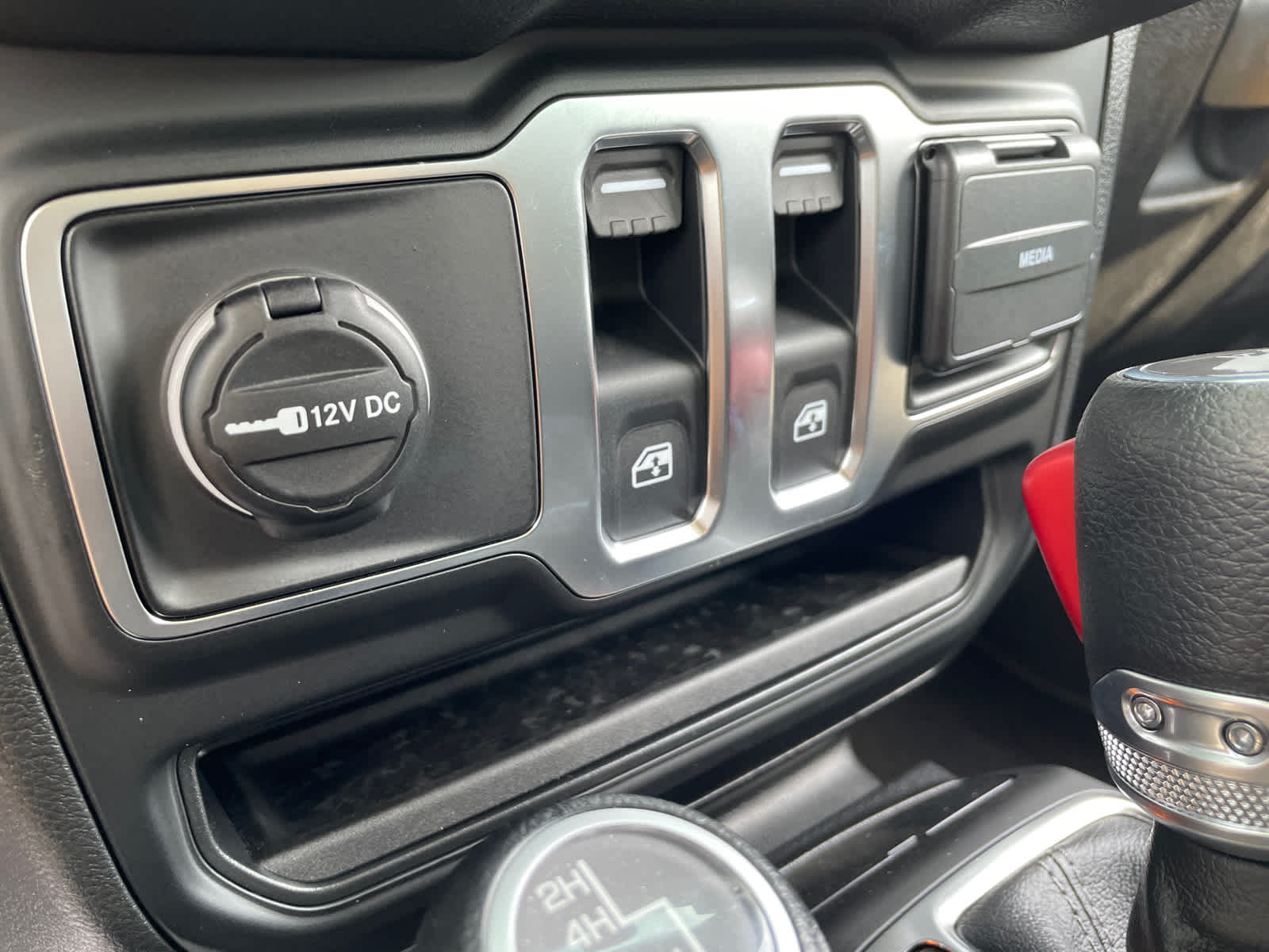 2025 Jeep Wrangler Sport photo 21